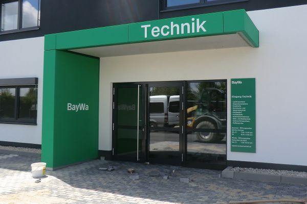Eingangsportal BayWa Technik