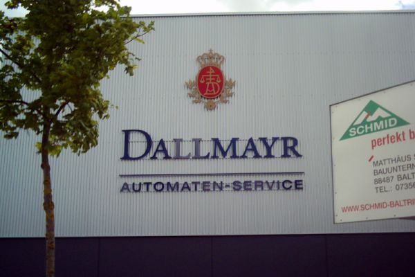 Großwerbeanlage Dallmayer Automaten Service