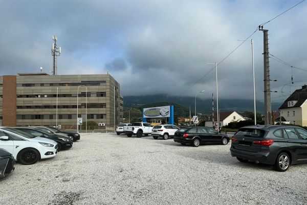 Gro&szlig;werbeanlage